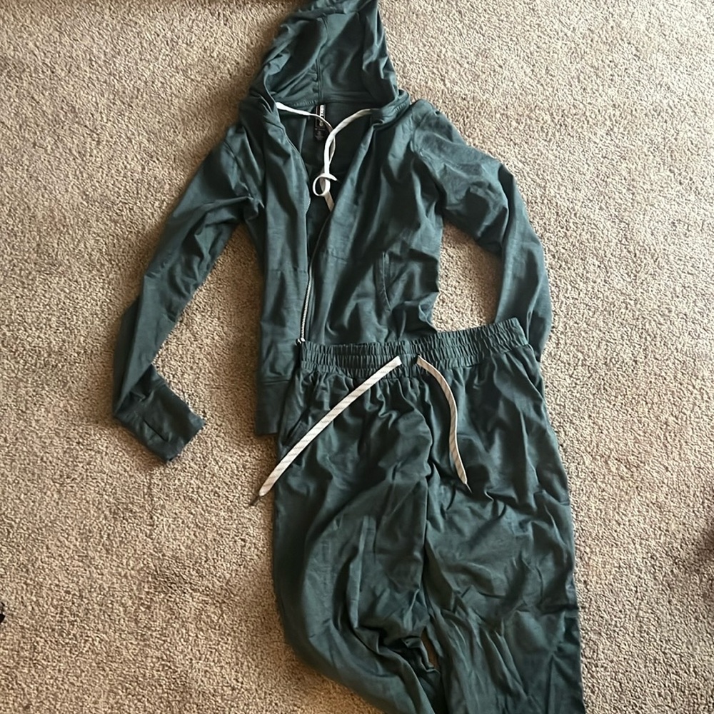 Kirkland Signature Green Track Pants & Hoodie Set